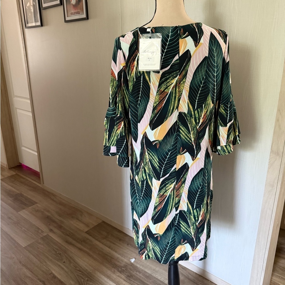 Women's Green Midi Dress - Picture 2 of 5